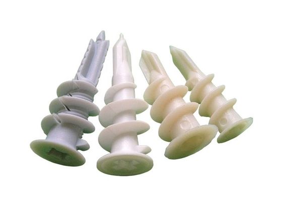 플라스틱 벽에서 13*40mm 토글 스크루는 아주 튼튼하 공동을 고정시킵니다